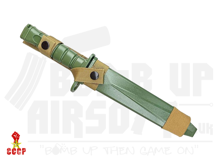 CCCP M4 Rubber Knife with Case Frog and Straps (Bayonet - OD/Green)